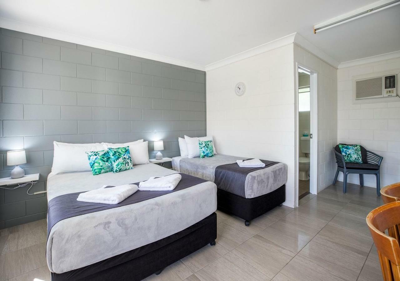 Banjo Paterson Motor Inn Townsville Exterior photo